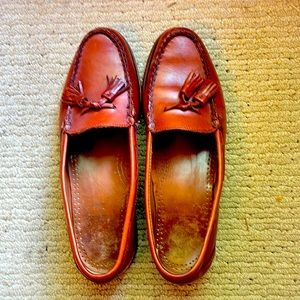 Allen Edmonds Men’s tassel slip-on loafers. Size 9.5 B.